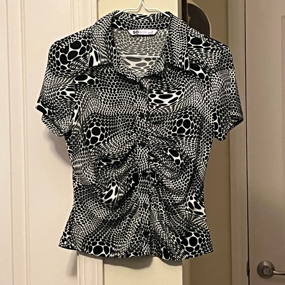 SO Tops - SO Goods for Life Black and White Fitted Button Up Shirt